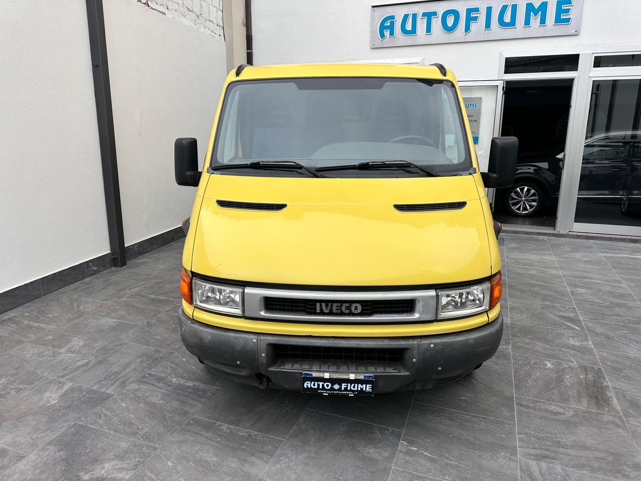 Iveco Daily 35S11 2.8 TDI PM Cabinato