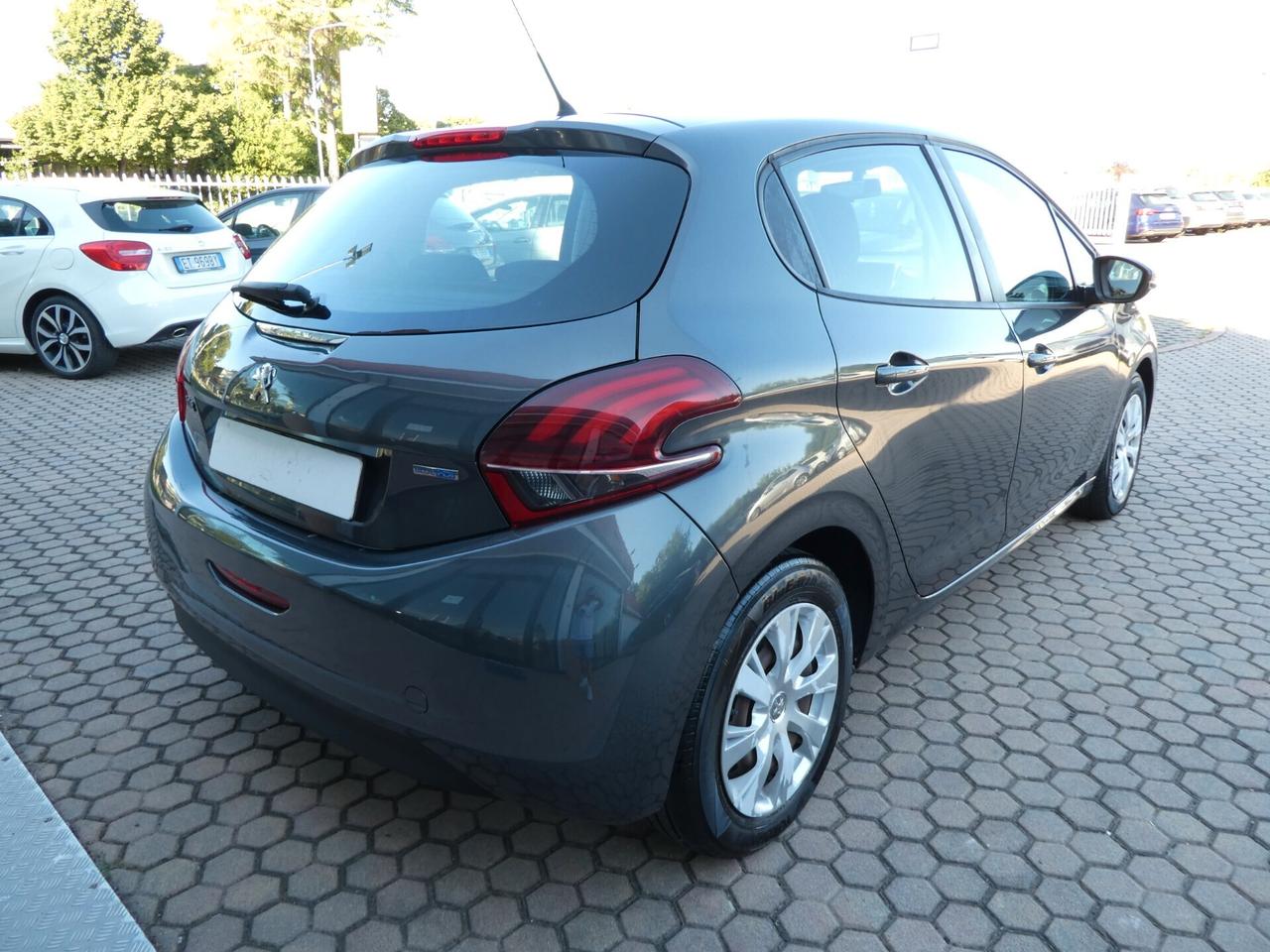 Peugeot 208 BlueHDi 75 Allure OK NEOPATENTATI