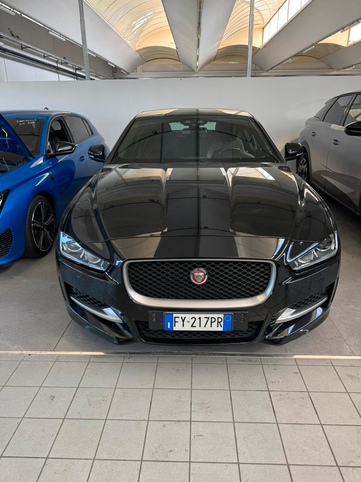 Jaguar XE 2.0 D 180 CV aut. Portfolio