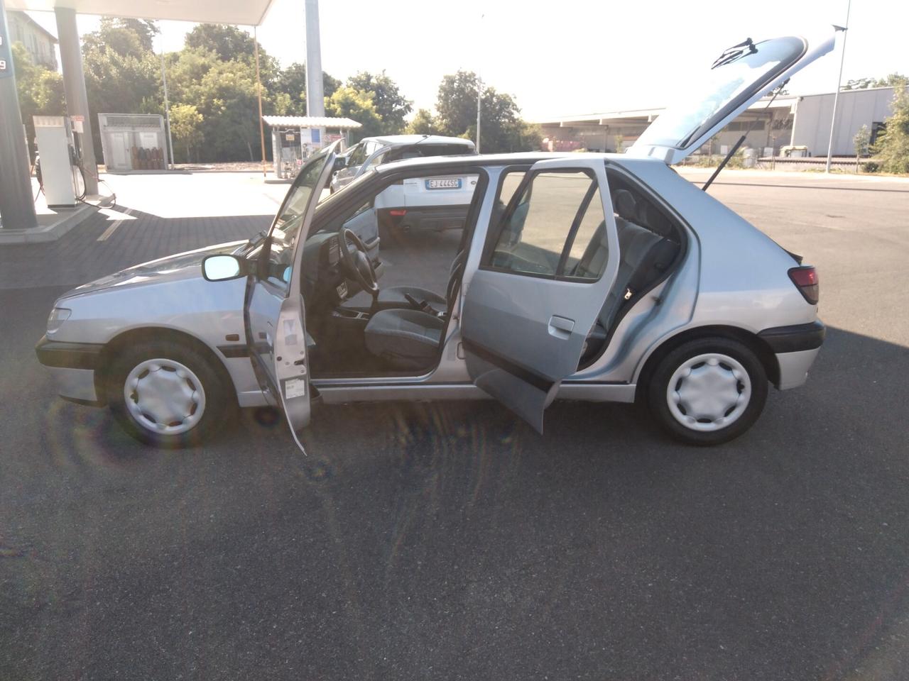 Peugeot 306 1.6i 88cv cat 5 porte XT x neopatentati