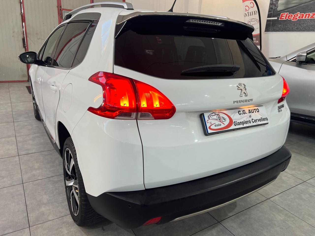 Peugeot 2008 1.6 92 CV - ALLURE - 2014