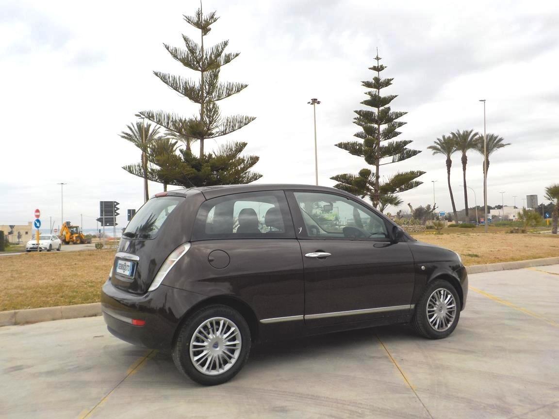 Lancia Ypsilon 1.2 Oro Giallo