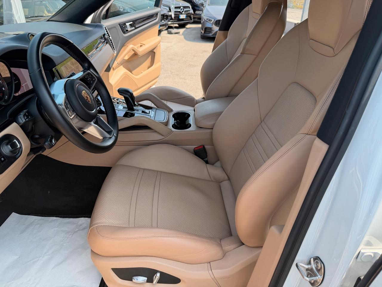Porsche Cayenne Coupé 3.0 V6 E-Hybrid/tetto pan/scarico/pasm/bose