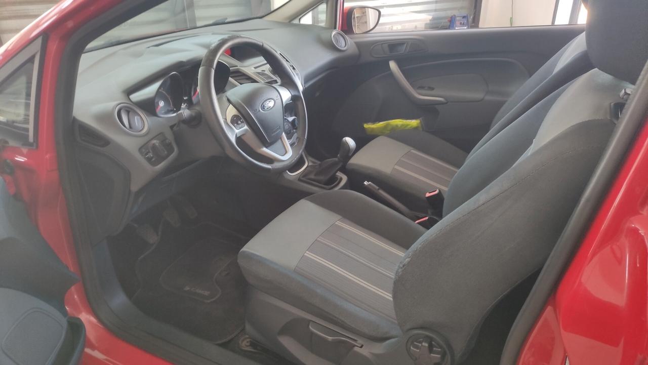 Ford Fiesta 1.4 TDCi 3 porte NEOPATENTATI - 2010