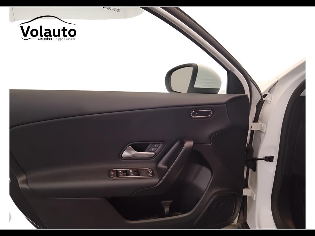 Mercedes-Benz Classe A - W177 2023 - A 180 d Advanced auto