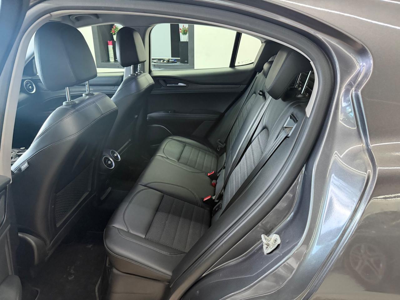 Alfa Romeo Stelvio 2.2 Turbodiesel 210 CV AT8 Q4 Business