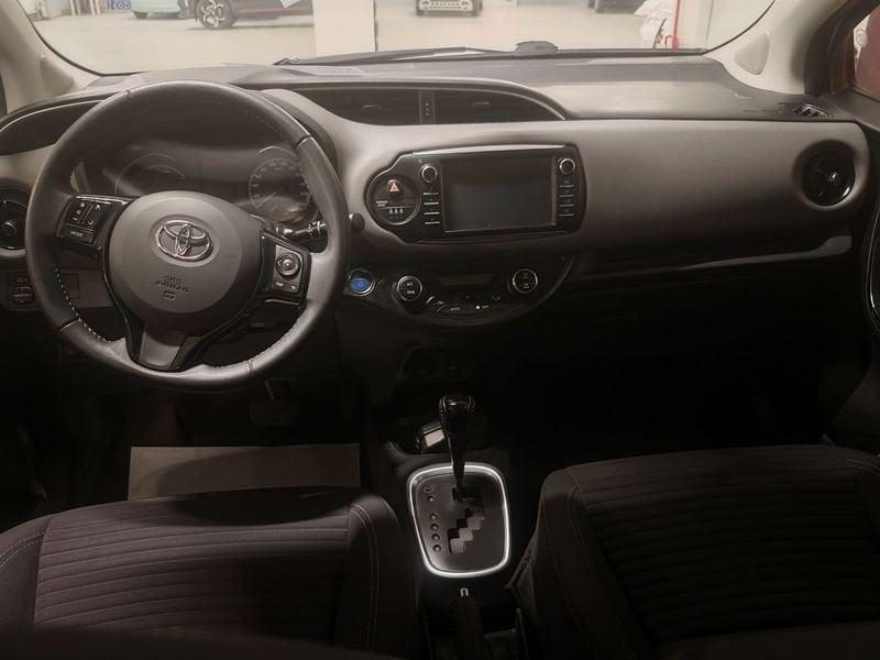 Toyota Yaris 1.5 Hybrid 5 porte Business