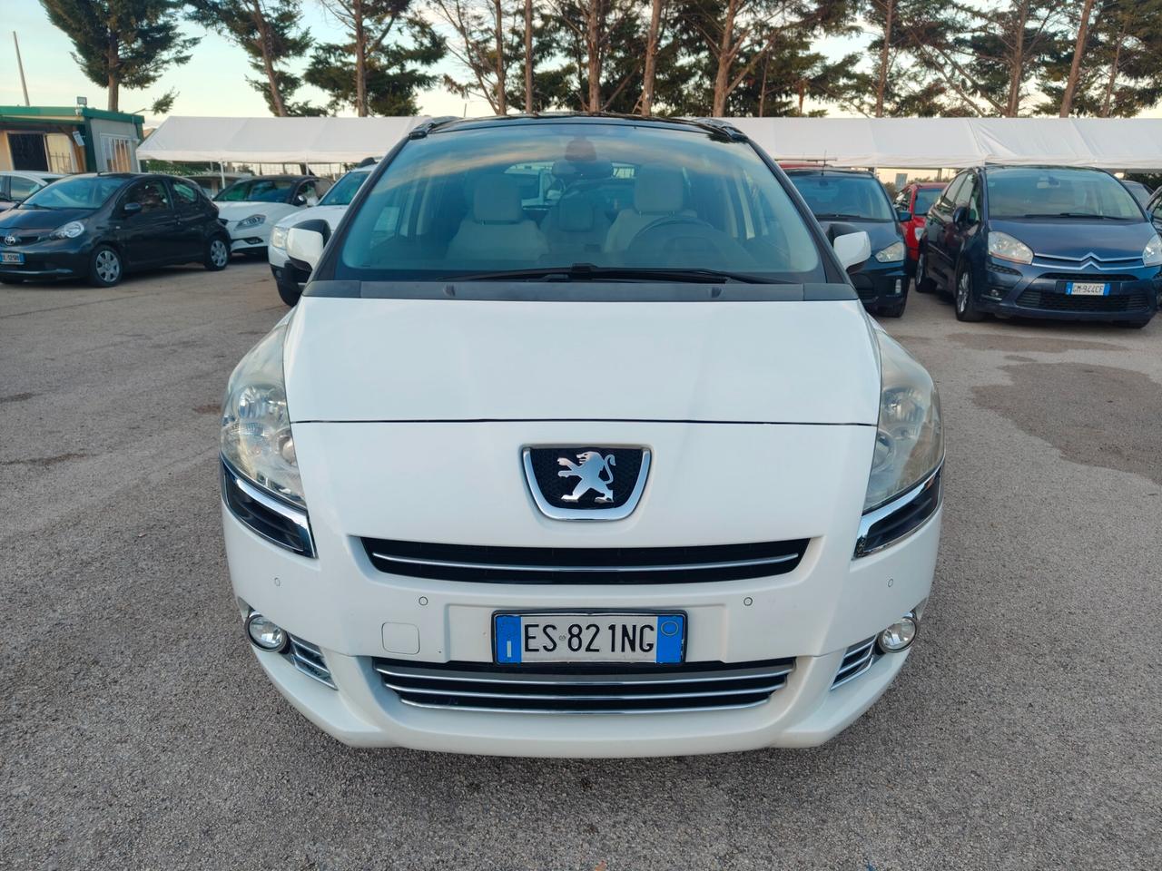 Peugeot 5008 1.6 HDi 115CV Business