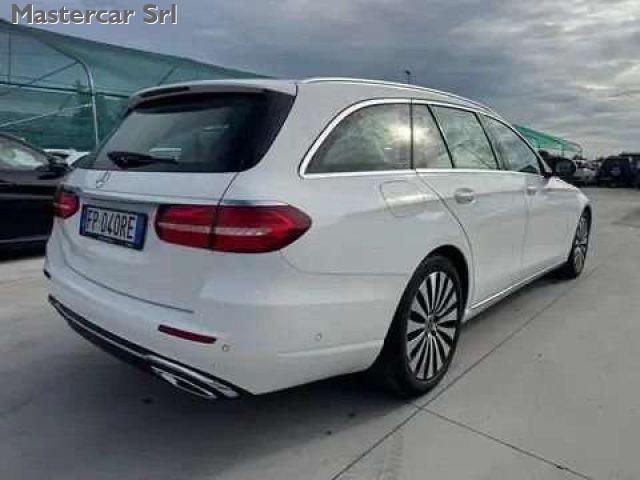 MERCEDES-BENZ E 220 d 194cv SW Sport auto Cruise Adattivo - FP040RE