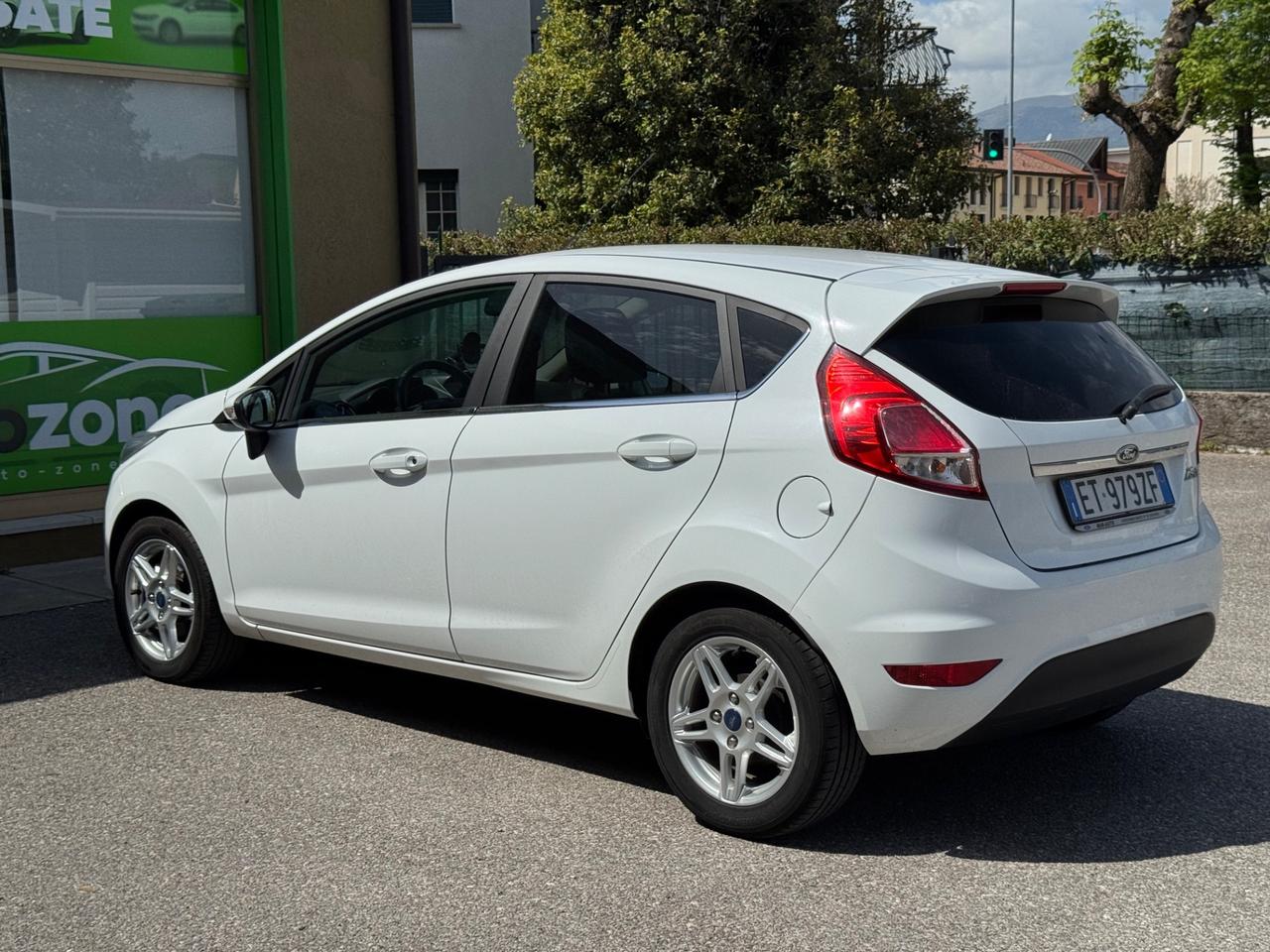 Ford Fiesta 1.5 TDCi 75CV 5 p NEOPATENTATI 2014 106500 km