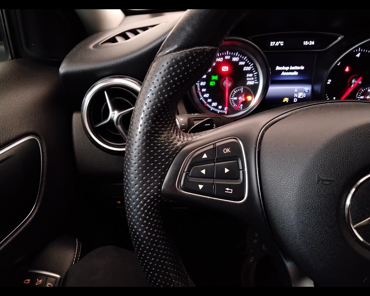 Mercedes-Benz GLA-X156 2017 - GLA 200 d Sport auto