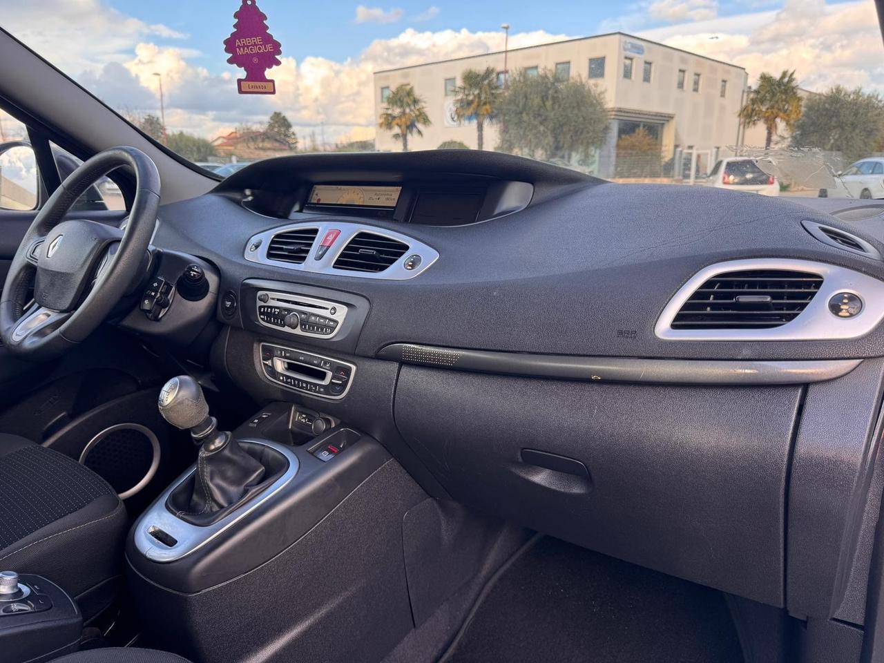 Renault Scénic X-Mod 1.5 dCi 110CV Luxe