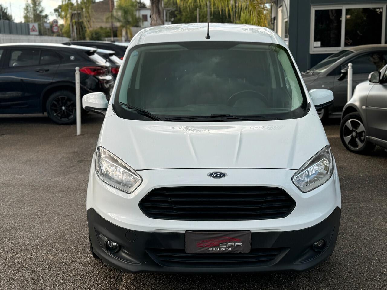 Ford Transit Courier 1.5 TDCi 75CV Vann2017