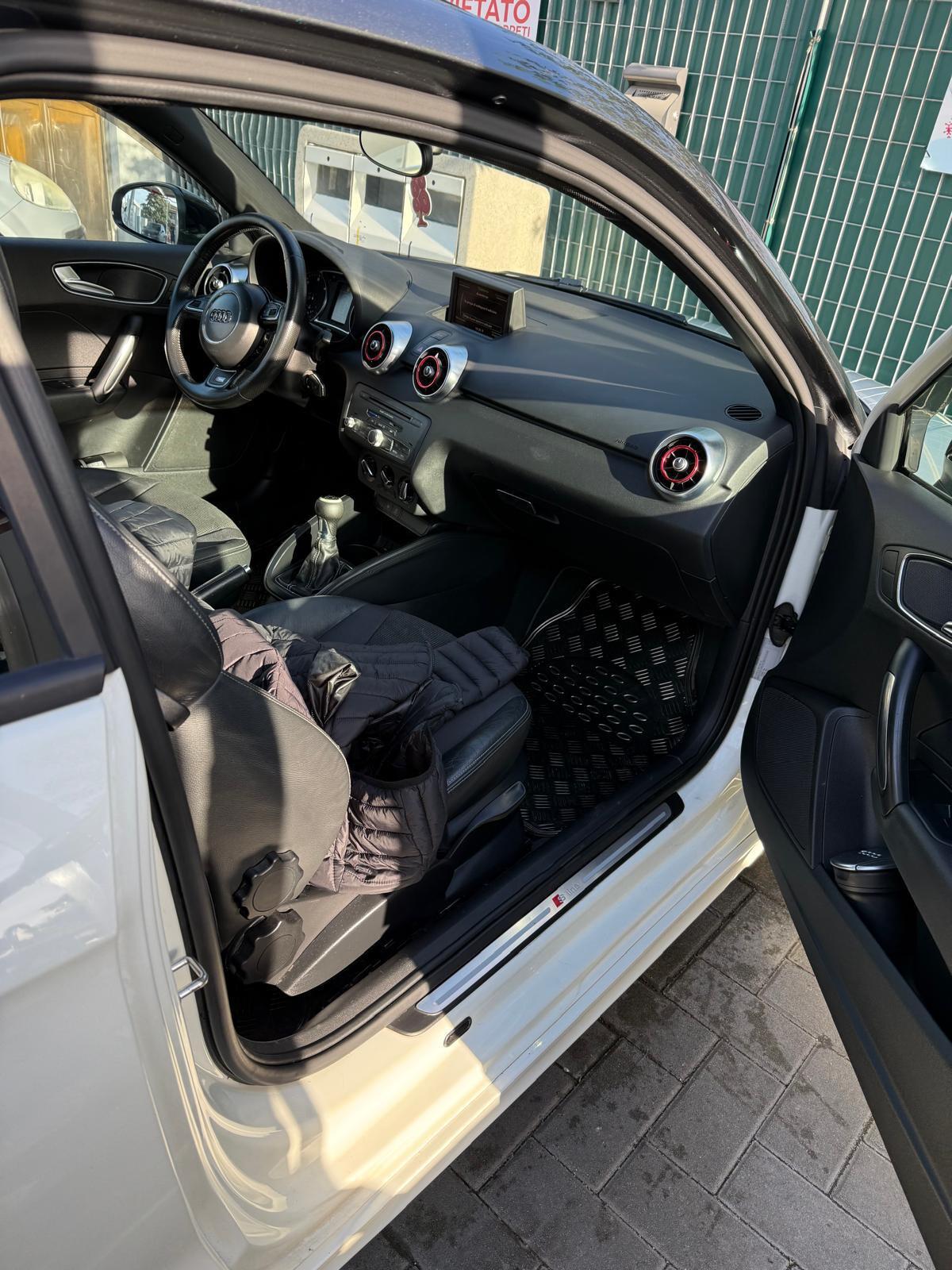 Audi A1 1.6 TDI Ambition S-line