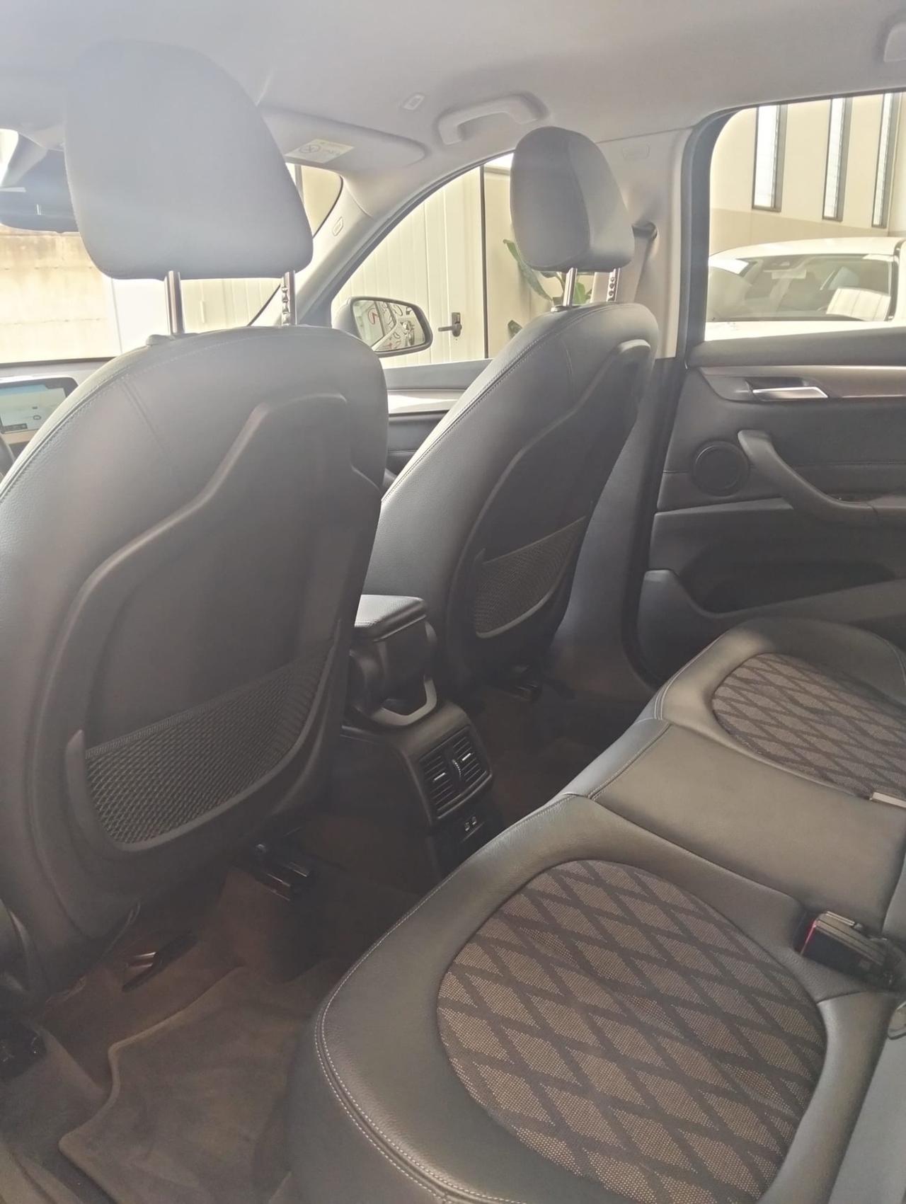 Bmw X1 sDrive18d xLine