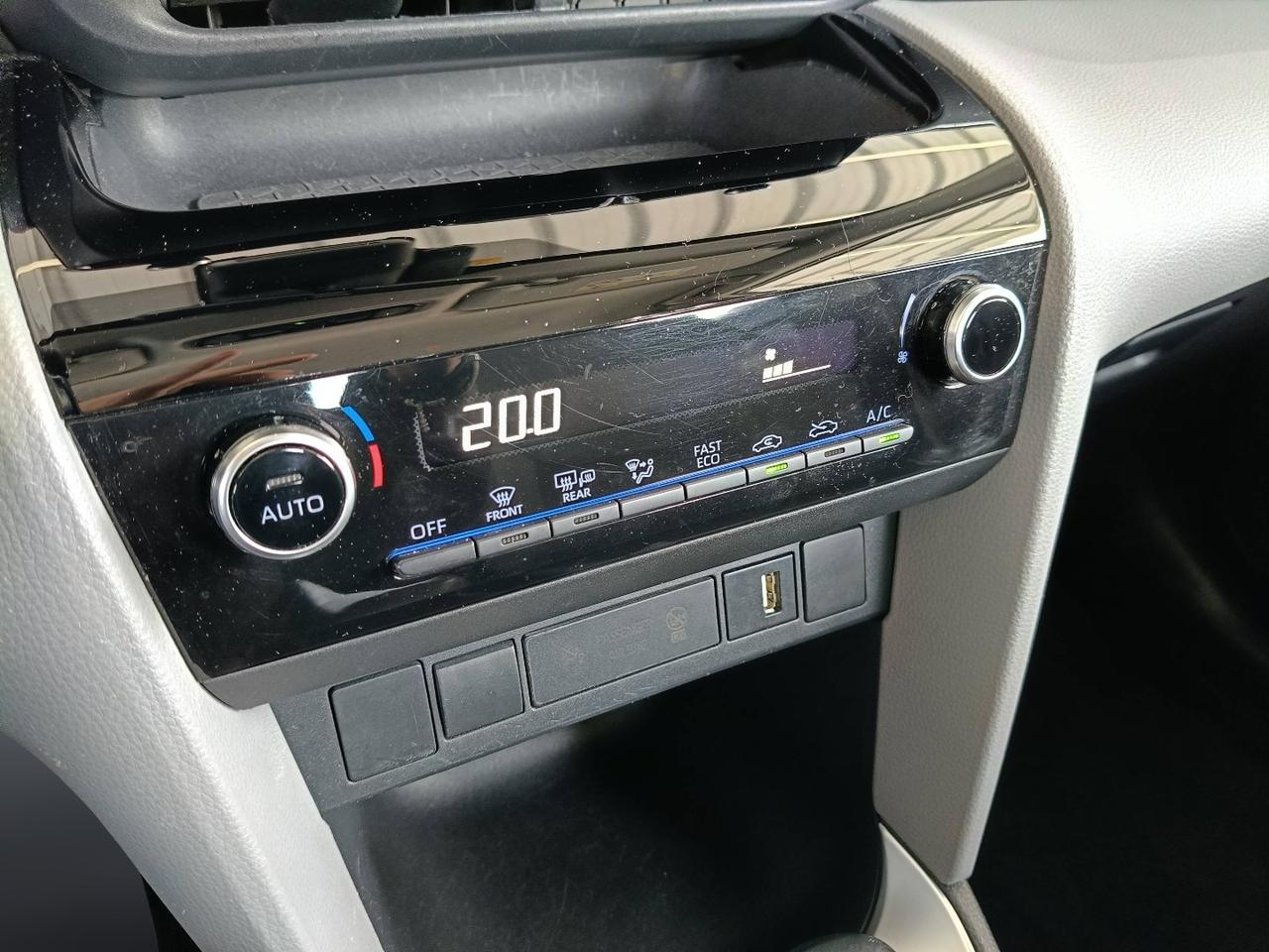 TOYOTA Yaris Cross - Yaris Cross 1.5h Active fwd 116cv e-cvt