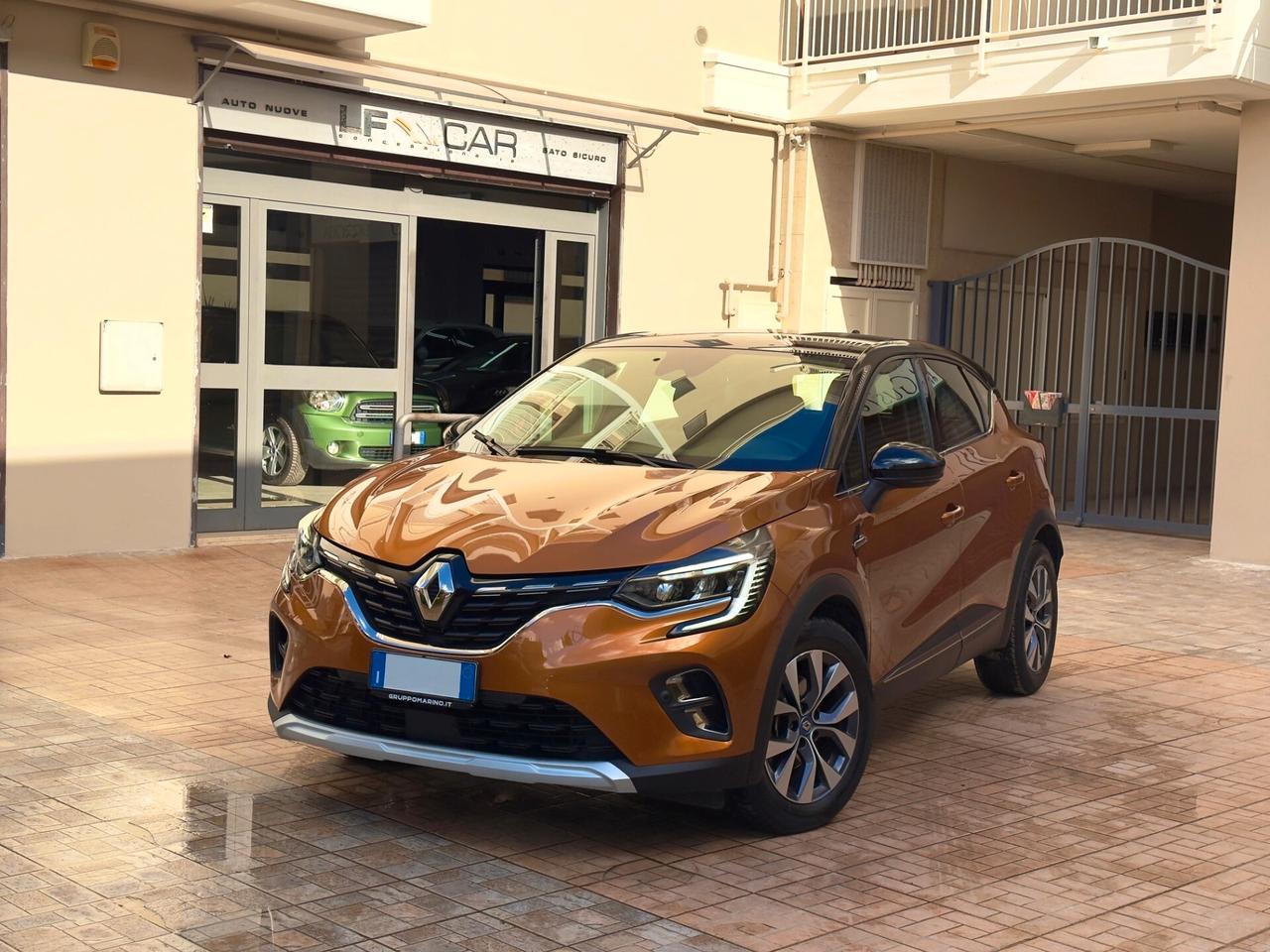 Renault Captur 1.6 Plug-in Hybrid E-Tech 160 cv Initiale Paris
