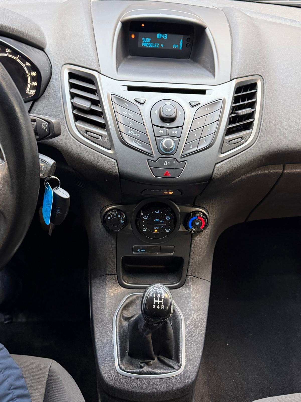 Ford Fiesta 1.0 80CV 3 porte Titanium