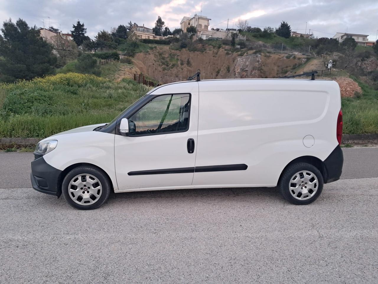 Fiat Doblo Doblò 1.6 MJT 16V 120CV Lounge Maxi 3 Posti (IVA ESPOSTA)