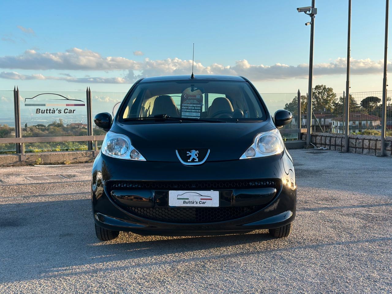 Peugeot 107 1.0 Benzina Automatica