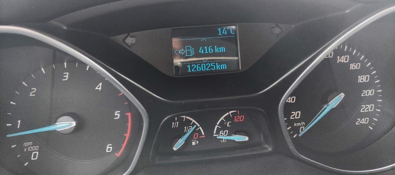 FORD FOCUS 1.6 - POCHI CHILOMETRI-CONSUMI RIDOTTI