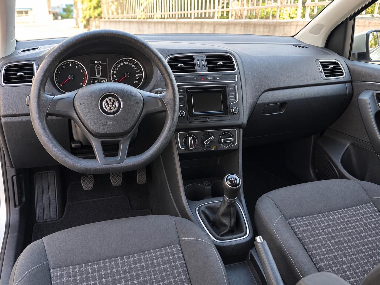 VOLKSWAGEN POLO 1.4 TDI 75 CV EURO 6 – 70.000 KM – €7.8090