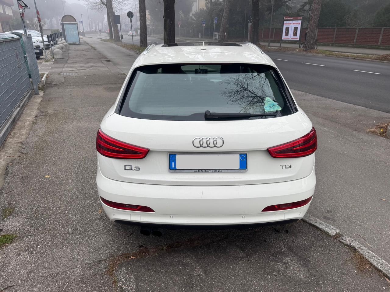 Audi Q3 2.0 TDI business Plus neopaten garanzia 12 mesi