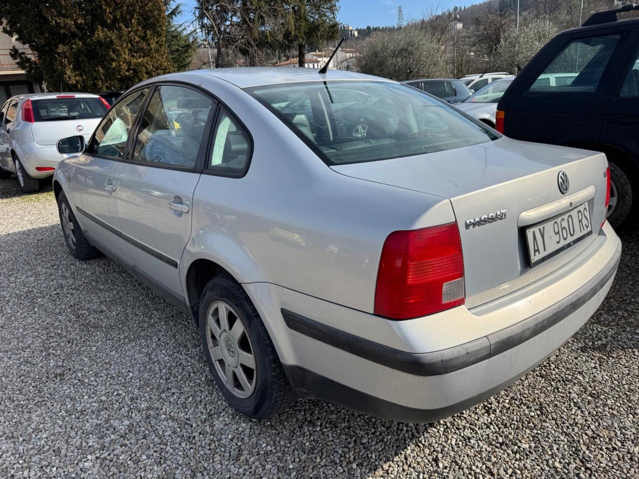 Volkswagen Passat 1.8 20V cat Highline