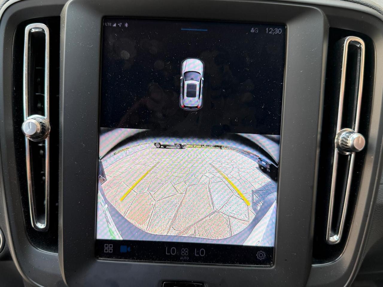 Volvo XC40 B3 automatico Plus Dark