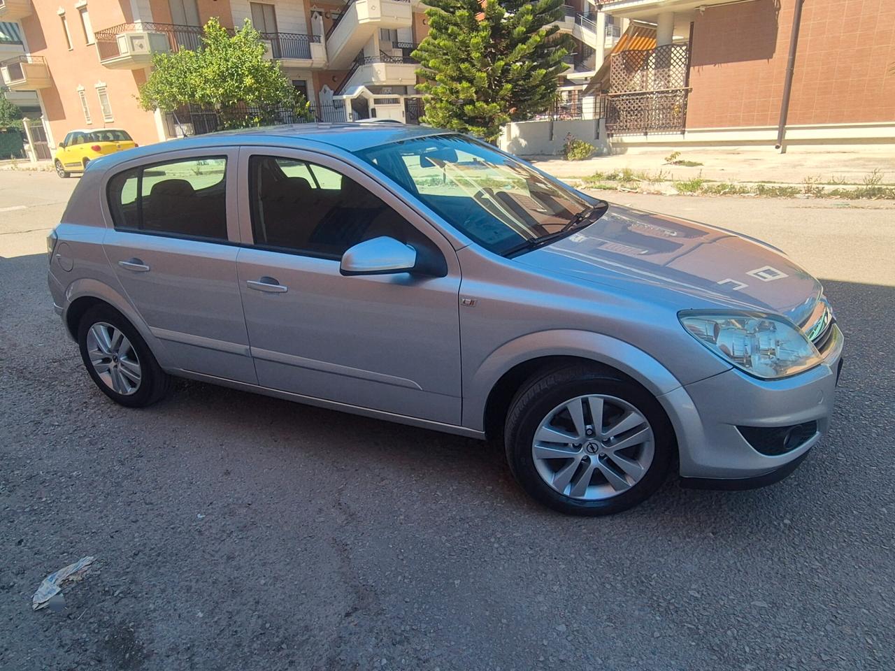 Opel Astra 1.7 CDTI 125CV 5 porte Enjoy anno 08