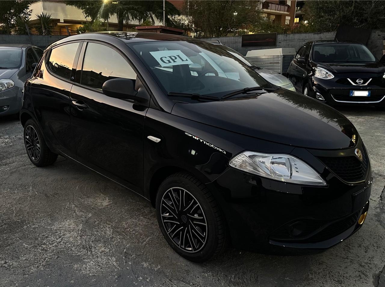 Lancia Ypsilon 1.2 69 CV 5 porte GPL Ecochic Platinum km 89.000