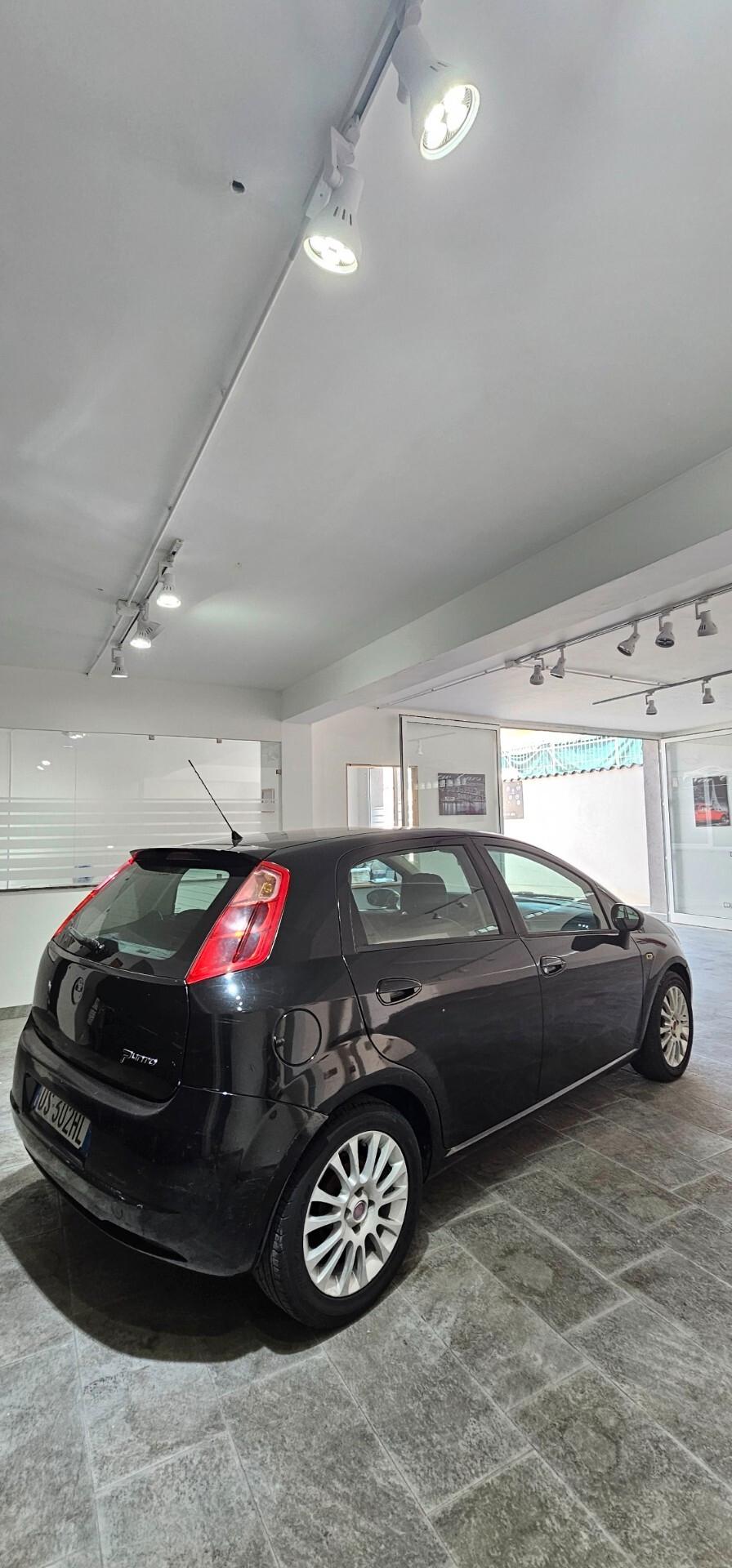 Fiat Punto 1.3 MJT 16V 5p. 4p.ti Active Van