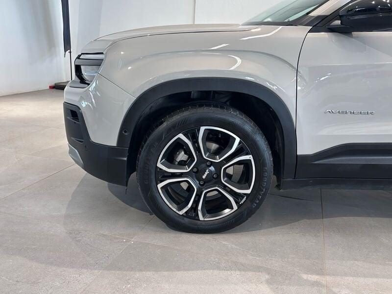 Jeep Avenger e-Hybrid 1.2 MHEV e-Hybrid Turbo Summit