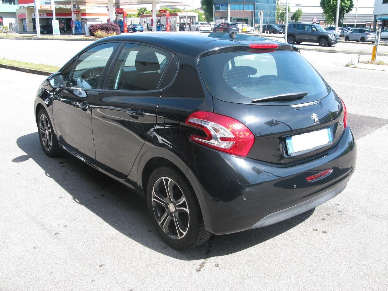 Peugeot 208 1.4 HDi 68 CV 5 porte Active