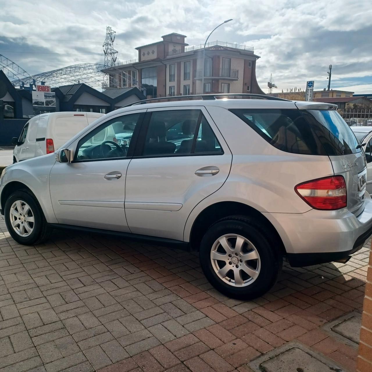 ML 280 CDI 3.0 TDI 4X4 AUTOM. OTTIME CONDIZIONI