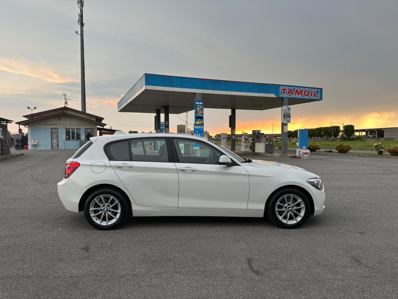 Bmw 118 118d 5p. Urban