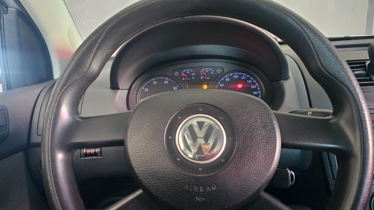 Volkswagen Polo 1.4/75CV 16V 5p. Sportline