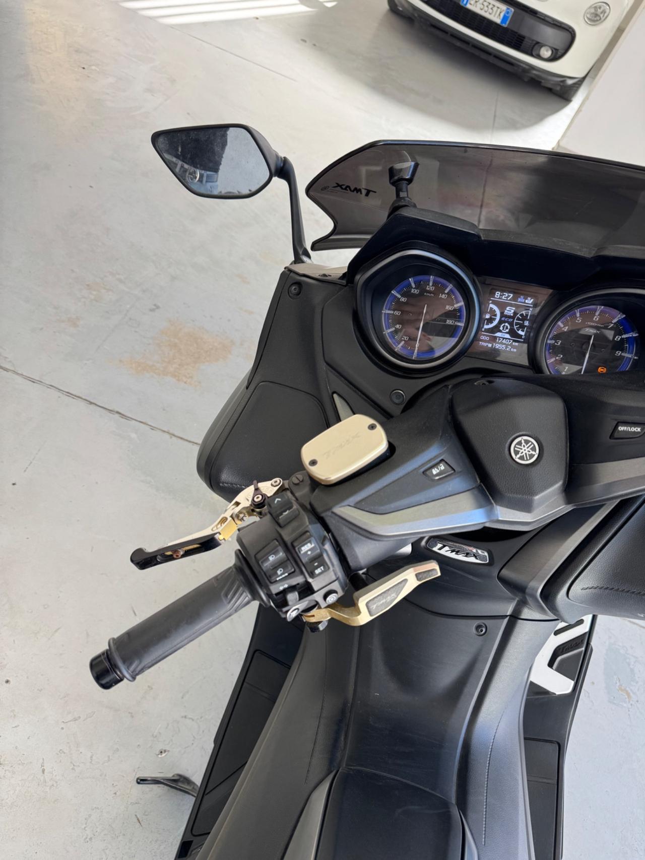 Yamaha TMAX 560 Tech Max