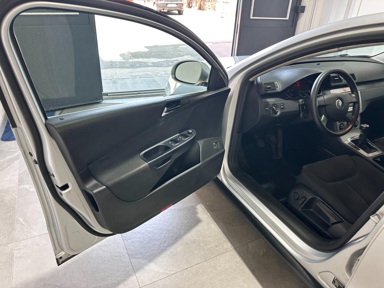 Volkswagen Passat 2.0 TDI 140cv UNICO PROP - NUOVA - DA VETRINA!!!!
