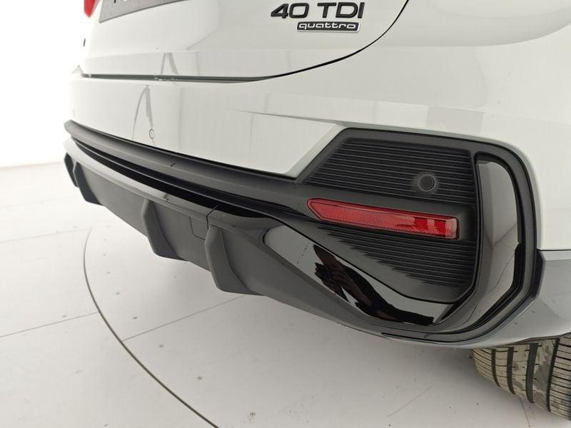 Audi Q3 SPB 40 TDI quattro S tronic Identity Black