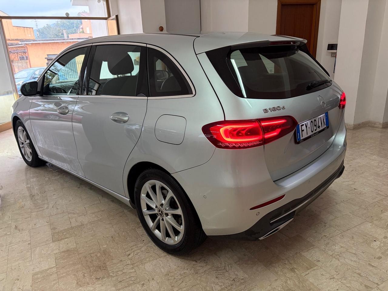 MERCEDES CLASSE B 180 d BUSINESS EXTRA