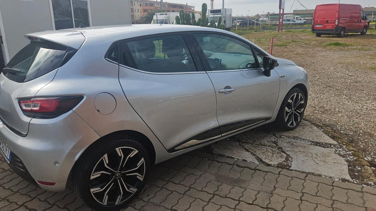 Renault Clio dCi 8V 75 CV 5 porte Moschino Life