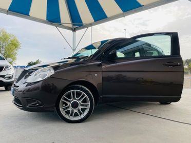 Lancia Ypsilon 1.3 MJT 75 CV Versus OK NEOPATENTATO