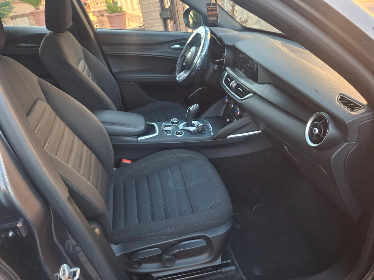 Alfa Romeo Stelvio 2.2 Turbodiesel 190 CV AT8 Q4 Business