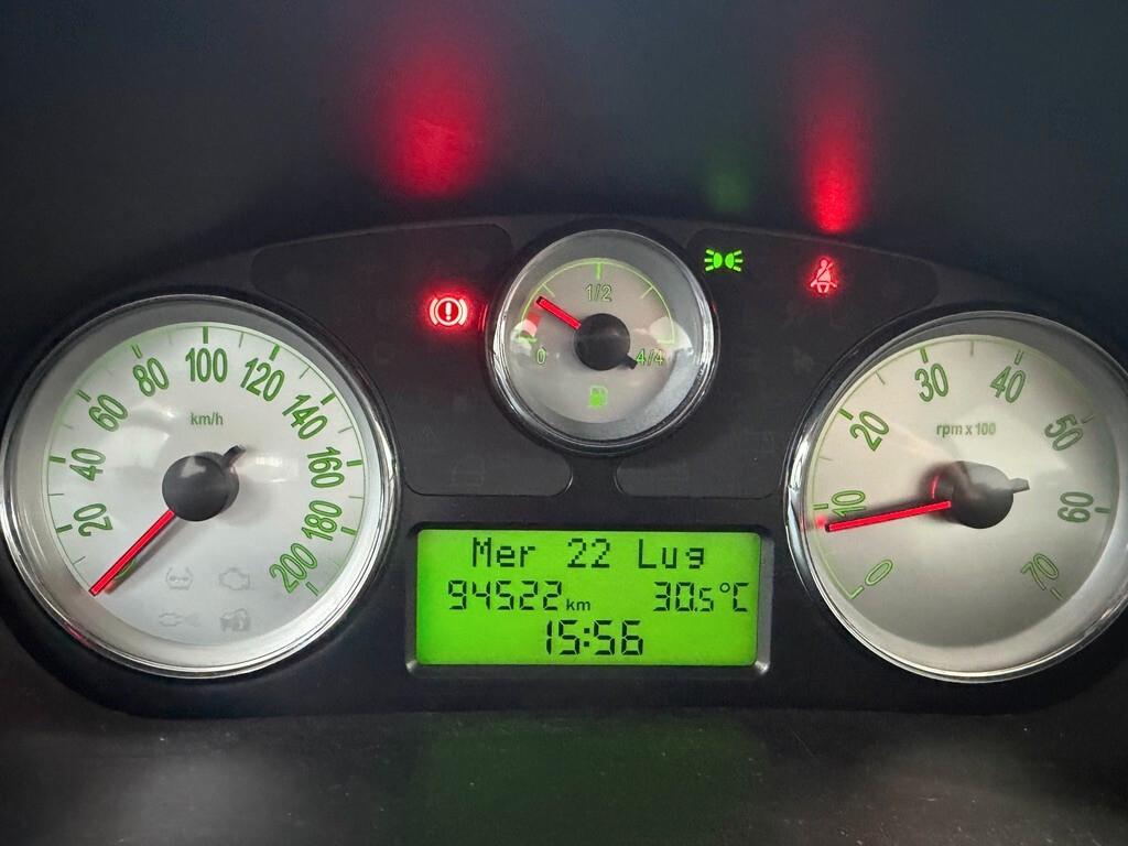 Lancia Ypsilon 1.2 69 CV Unyca