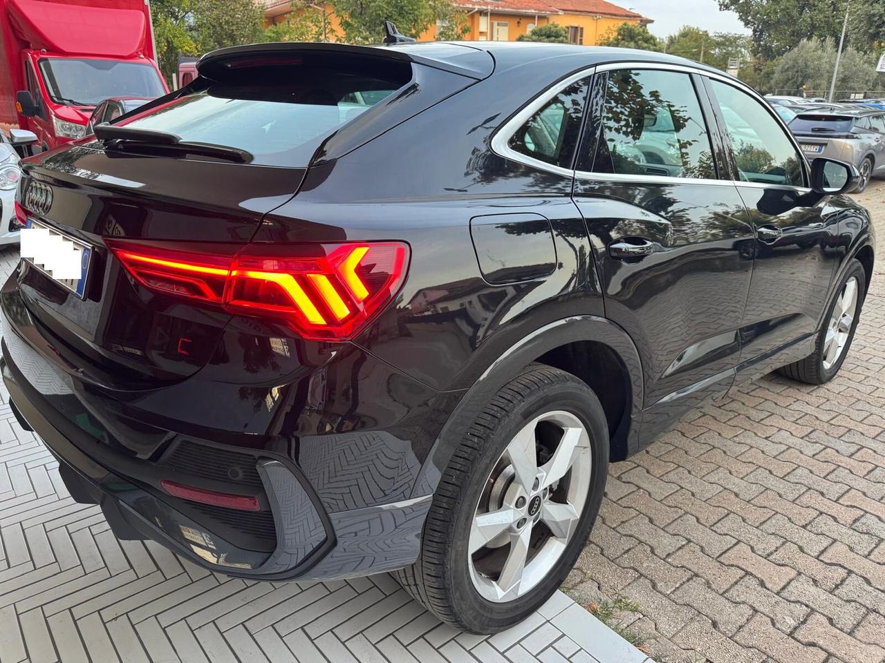 Audi Q3 SPB 45 TFSI e S tronic Business Plus