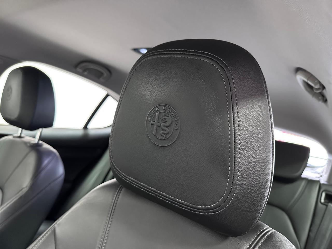 Alfa Romeo Stelvio 2.2 Turbodiesel 180 CV AT8 Executive-GARANTIT-2018