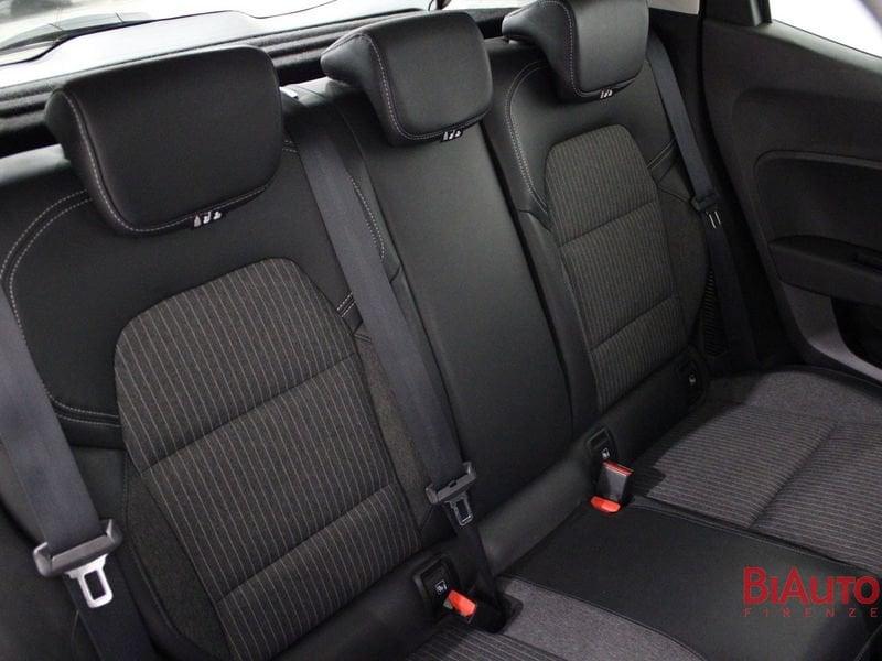 Renault Clio 1.6 Hybrid E-TECH 140cv INTENS