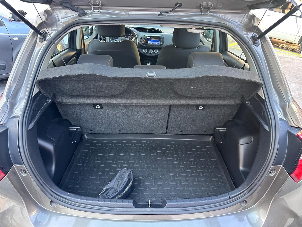 Toyota Yaris 1.5 5 porte Active
