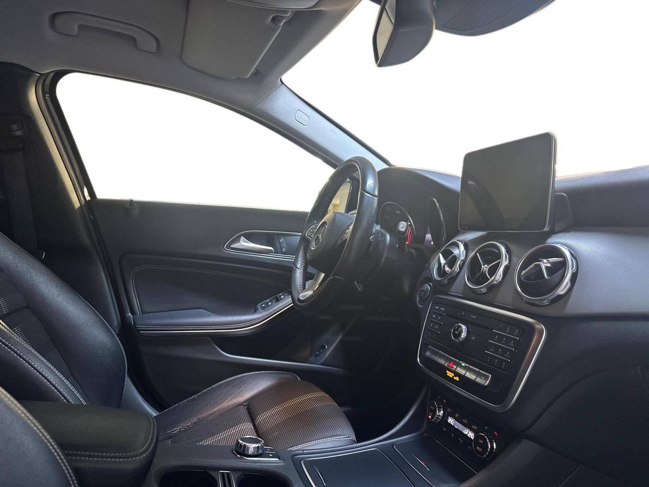 Mercedes GLA 200 d Sport 4matic